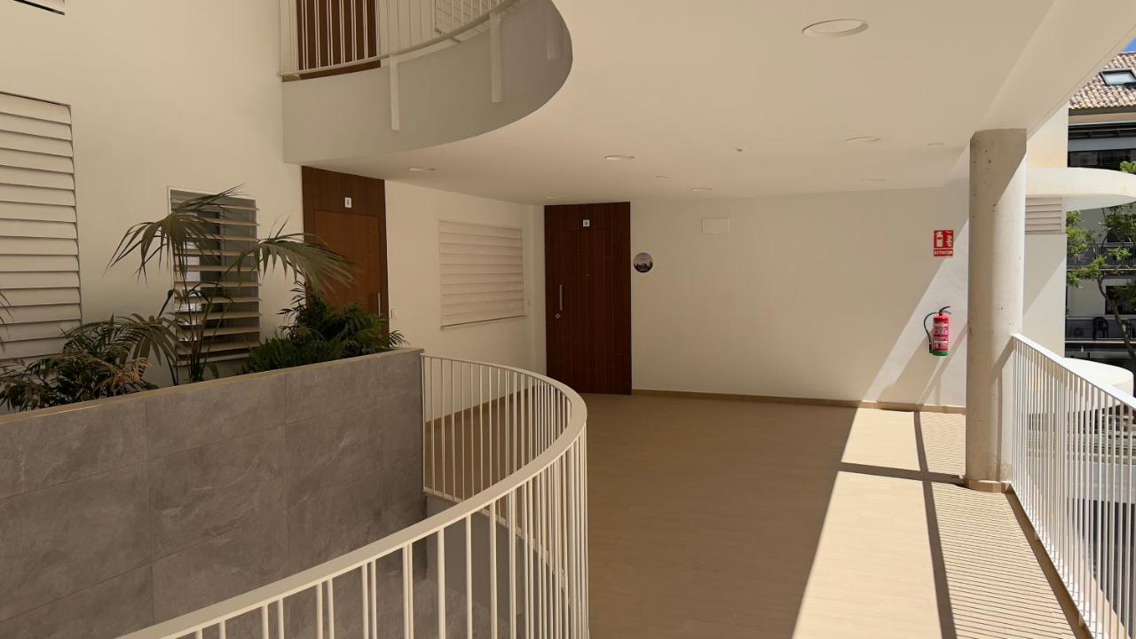 2Bedroom Beach Front Unit Wave Collection Фуэнхирола Экстерьер фото